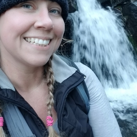 Meet your Posher, Cheryl - Picture 4 of 12